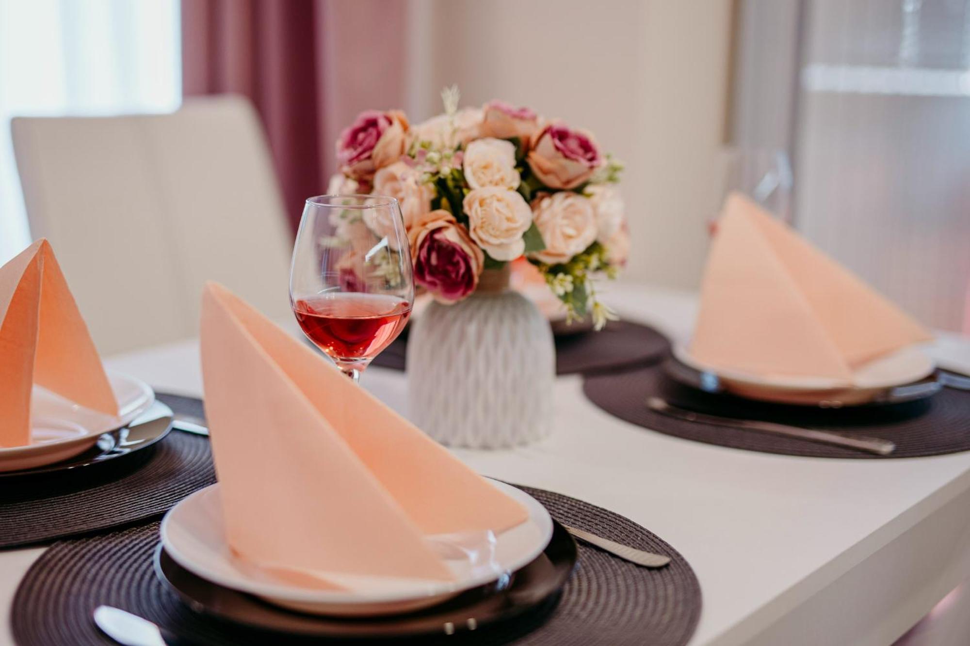 Rose Valley Apartment Kazanluk Bagian luar foto