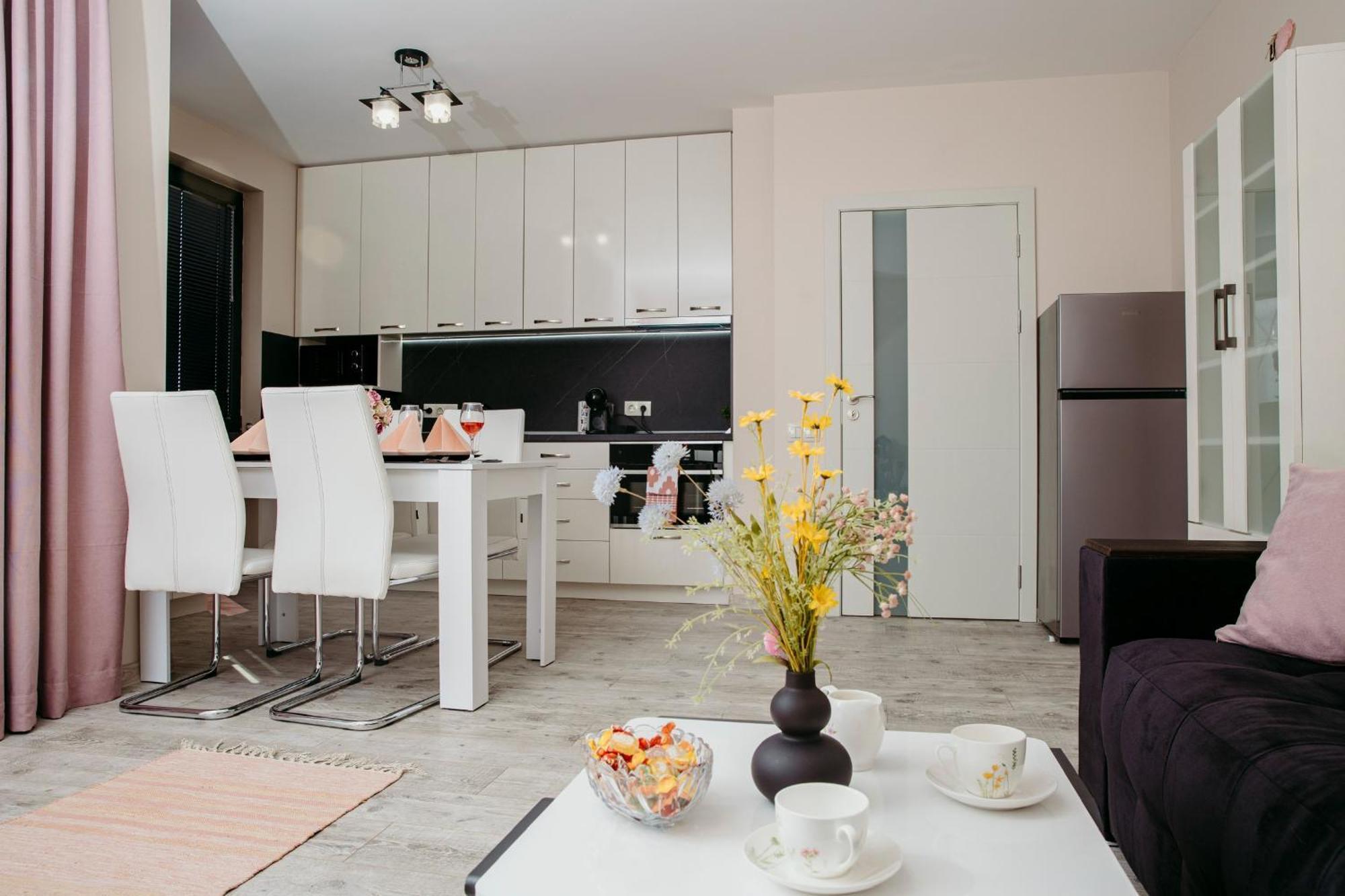 Rose Valley Apartment Kazanluk Bagian luar foto