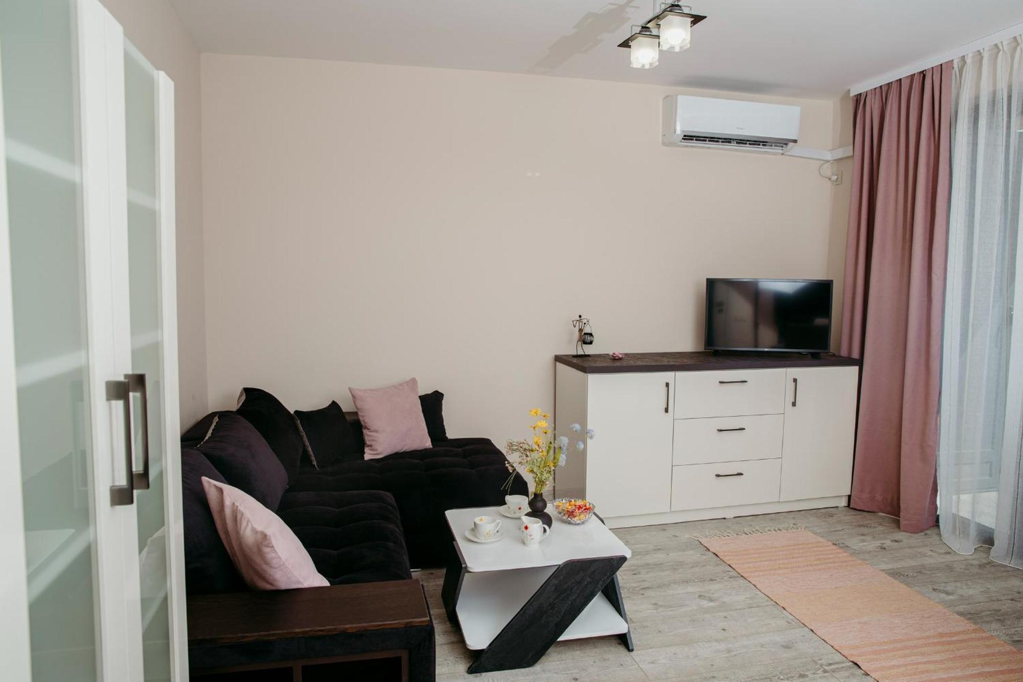 Rose Valley Apartment Kazanluk Bagian luar foto